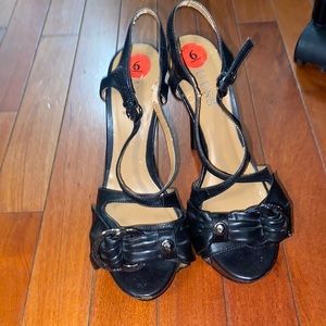 Brand new GUESS heels